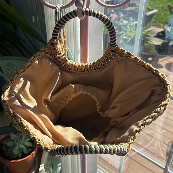 Woven Straw Tote Bag with Round Rope Handles - Picture 3 of 7